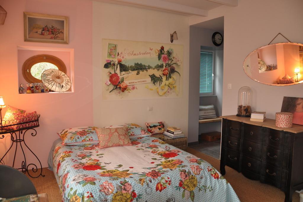 La Maison De Rose Bed & Breakfast Brossac Room photo