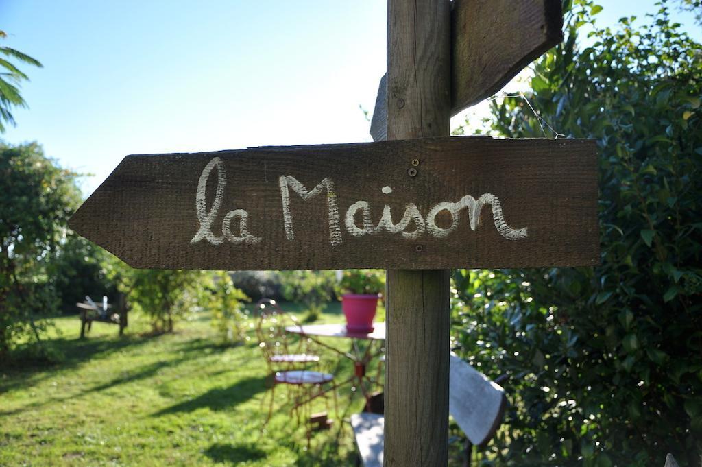 La Maison De Rose Bed & Breakfast Brossac Exterior photo